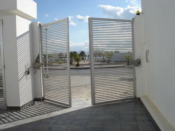 SWING DOORS - Image 6