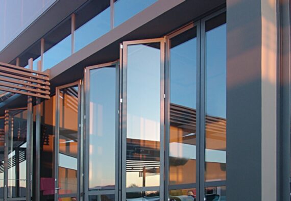Folding Door FD 4600