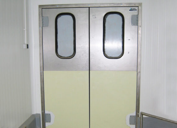 SWING DOORS - Image 2