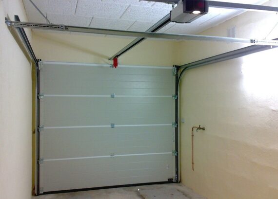 OVERHEAD DOORS - Image 4